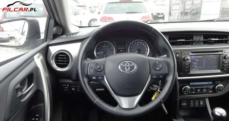 Toyota Auris cena 49990 przebieg: 61000, rok produkcji 2012 z Nowe Miasto nad Pilicą małe 232